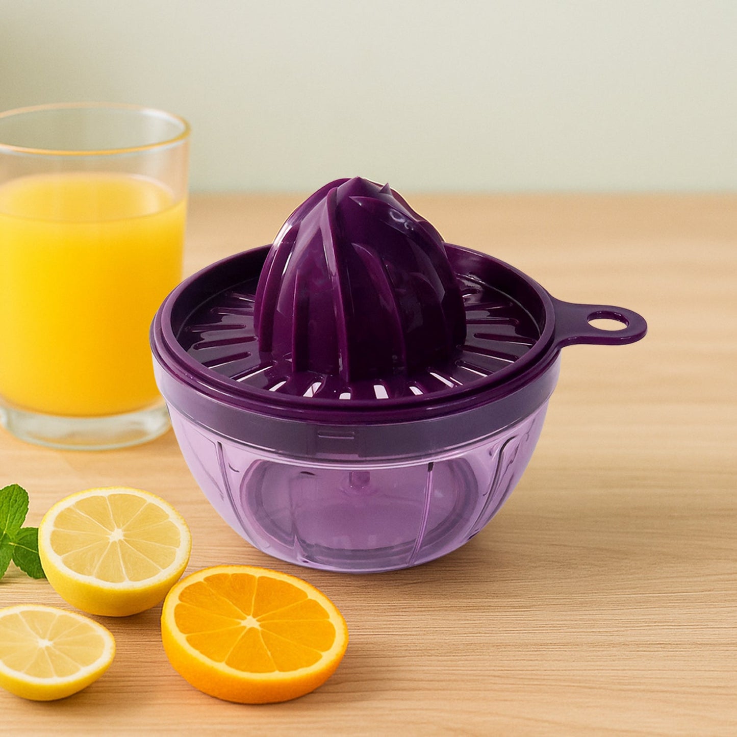 Supermom Plastic Little Hand Juicer